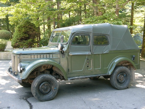 Kaengsaeng 68NA, a hybrid with one door left and two doors right