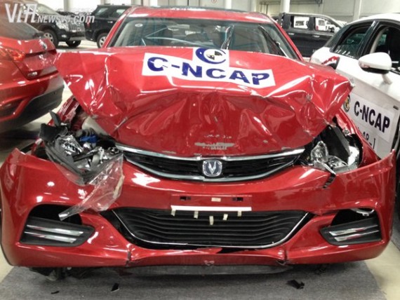 Changan Eado XT C-NCAP crash test 100% 50km/h